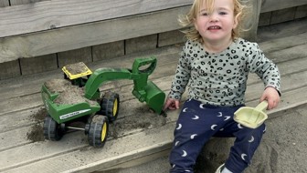 Huxley Sandpit (Small)